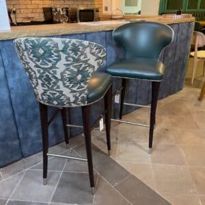 CAMELLIA 051 SG BAR STOOLS WITH METAL CAPS TO FFET